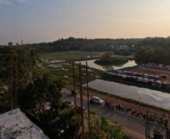 A view of south side from 4th floor.